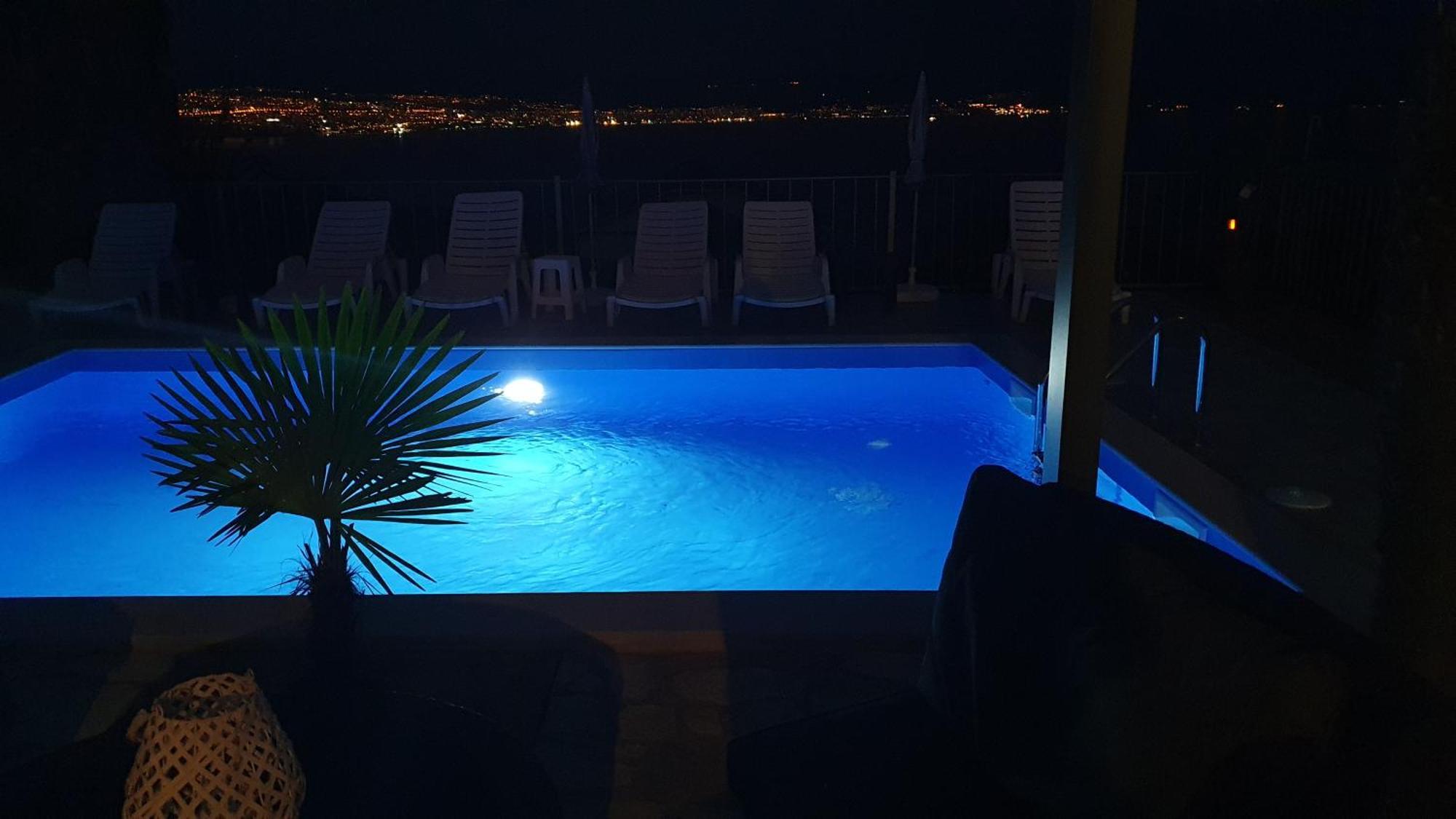 Apartments Kroatien Lovran Bagian luar foto