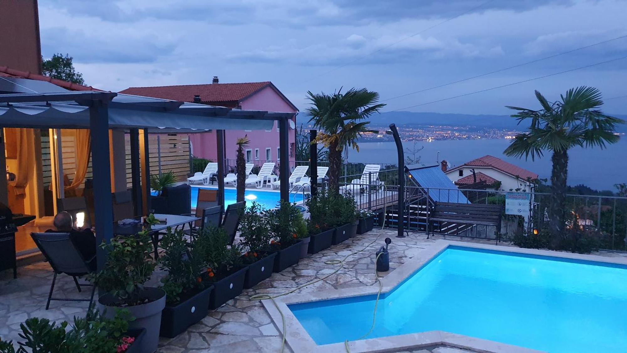 Apartments Kroatien Lovran Ruang foto