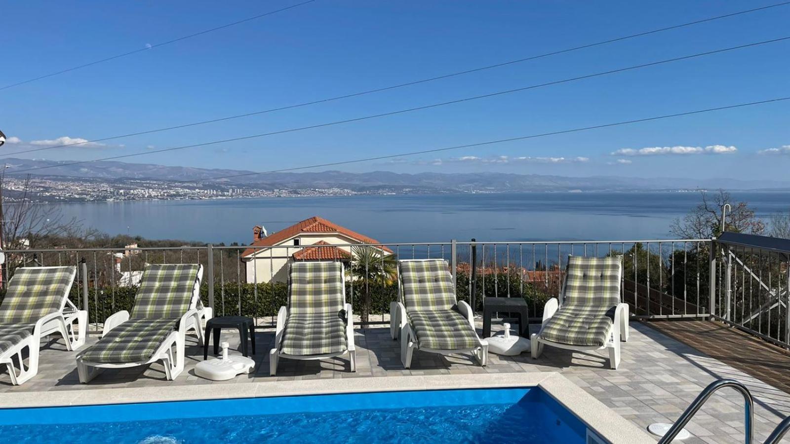Apartments Kroatien Lovran Ruang foto