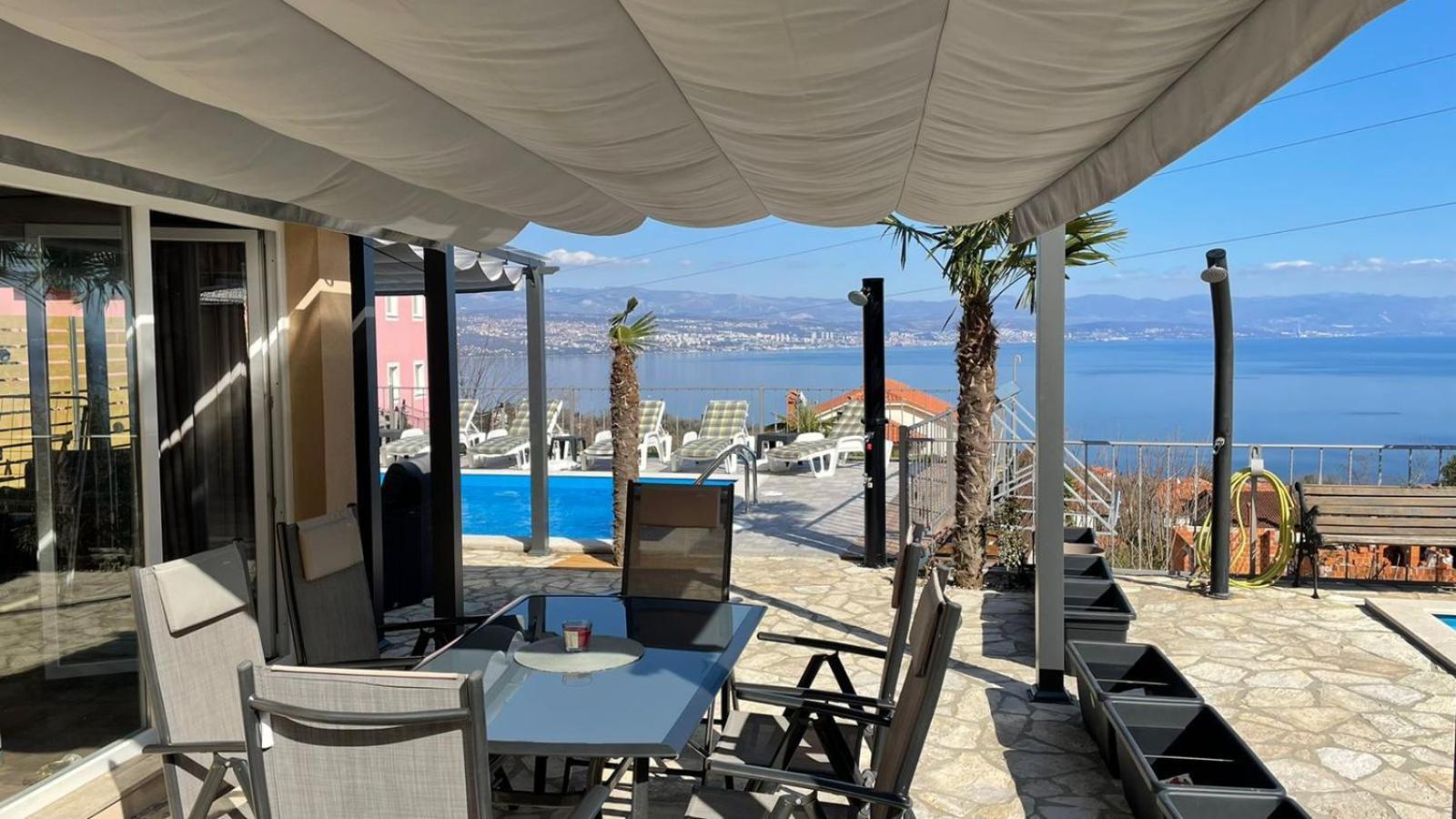 Apartments Kroatien Lovran Ruang foto