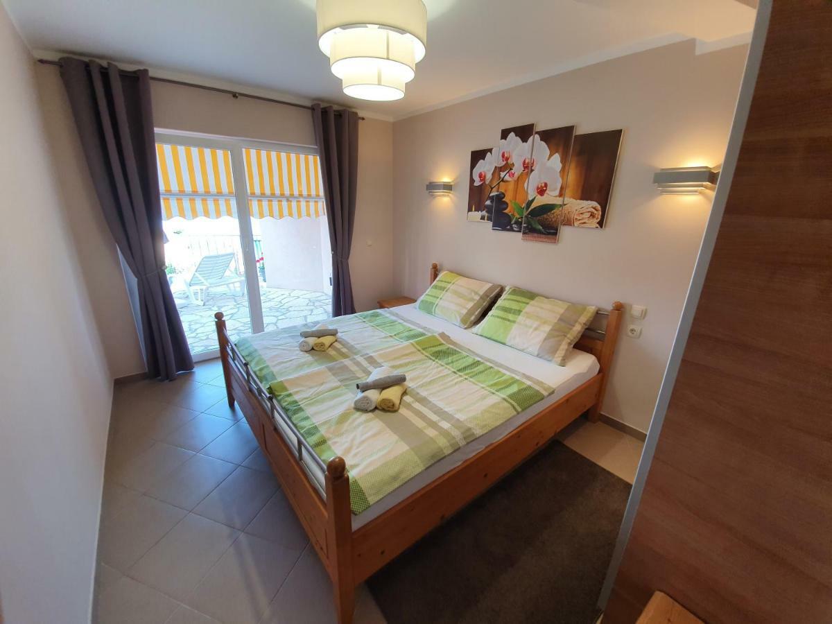 Apartments Kroatien Lovran Bagian luar foto